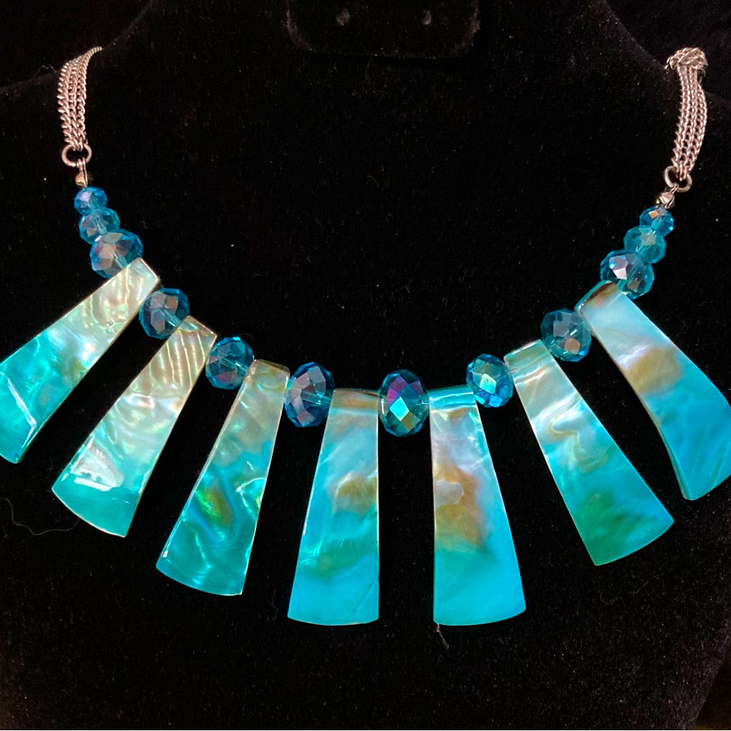 Teal Blue Shell Mother Of Pearl & Crystal Bead Necklace New!